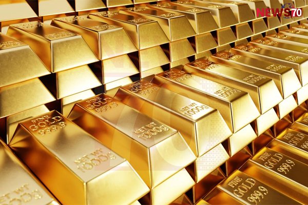 Uncertainty propels gold above $4,000 an ounce for the first time