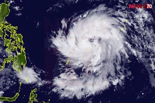 Over 100,000 Evacuated in Philippines as Fung-Wong Intensifies into Super Typhoon